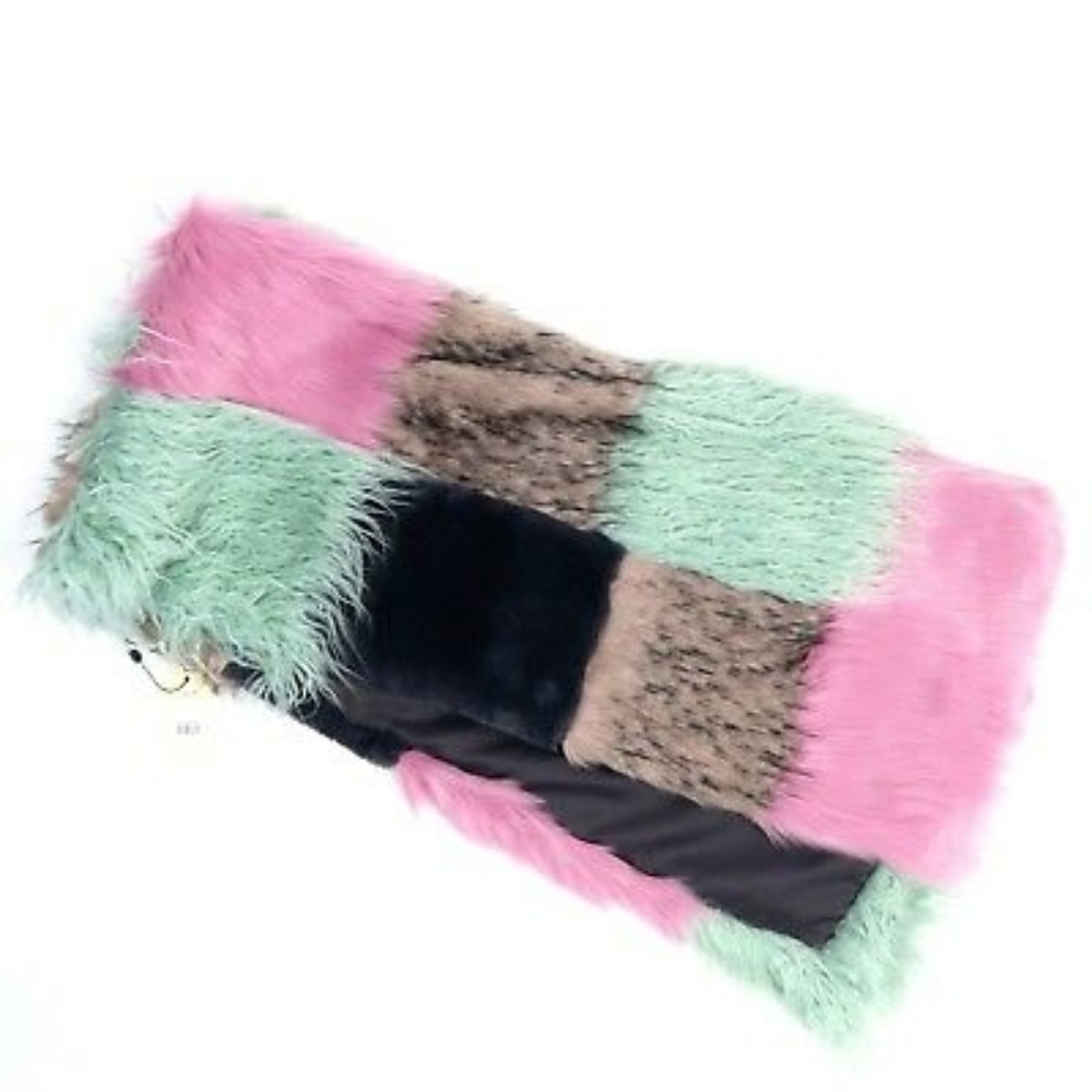 Topshop Zeus Faux Fur Swearling patchwork scarf - Picture 5 of 8